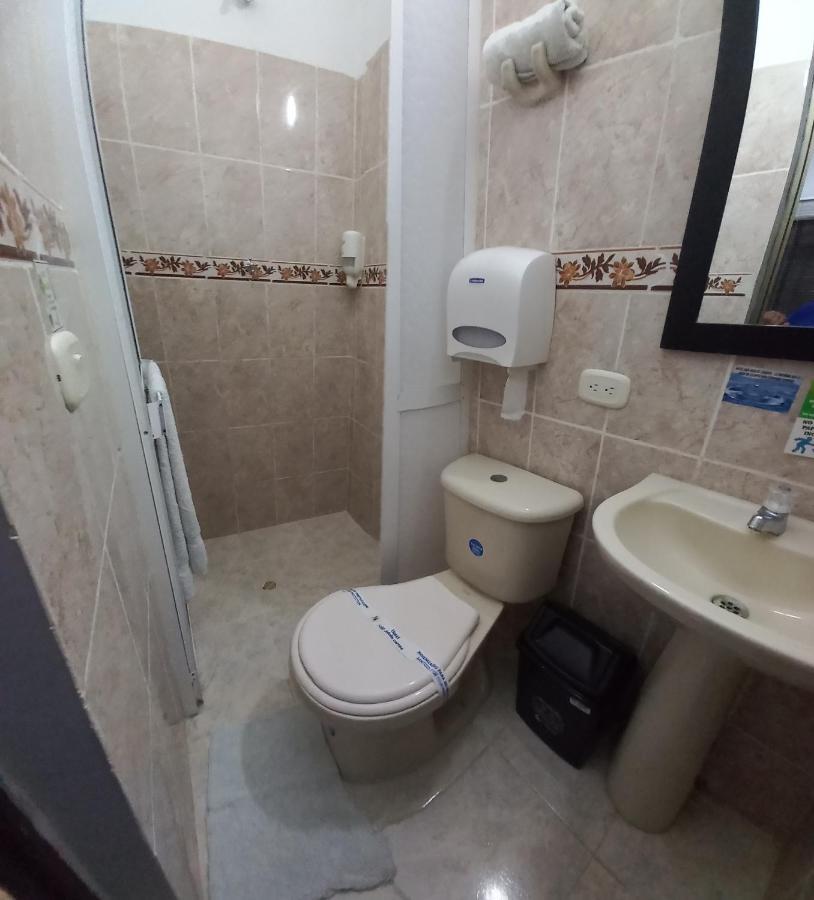 Hotel San Adolfo Carepa מראה חיצוני תמונה